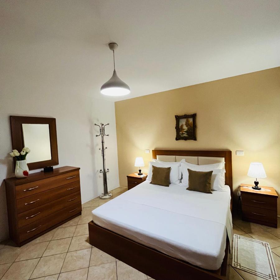 Iljazi's Apartament Wlora