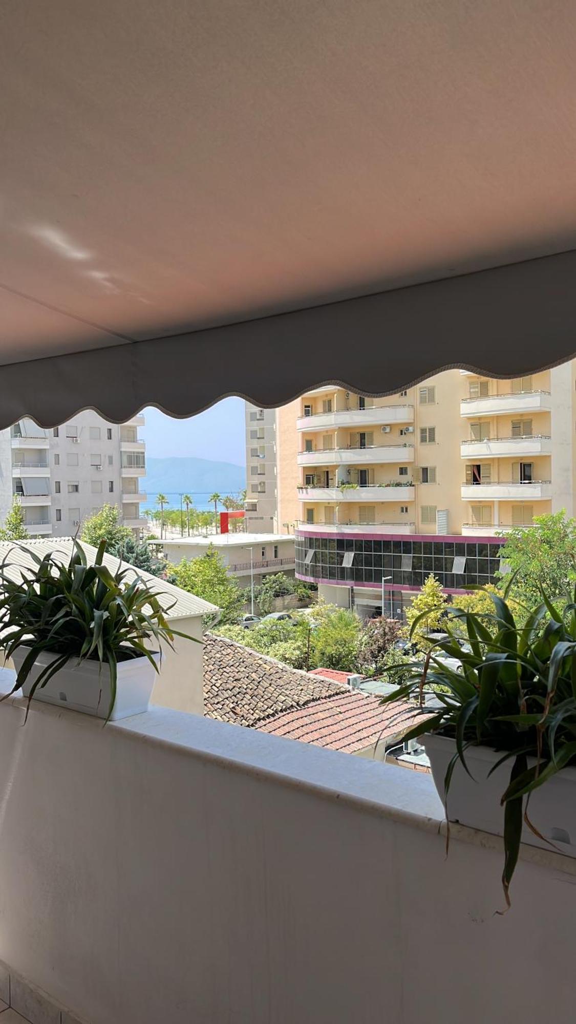 Iljazi's Apartament *