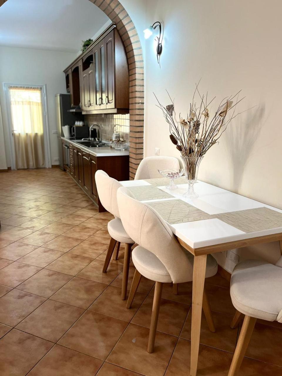 Iljazi's Apartament *