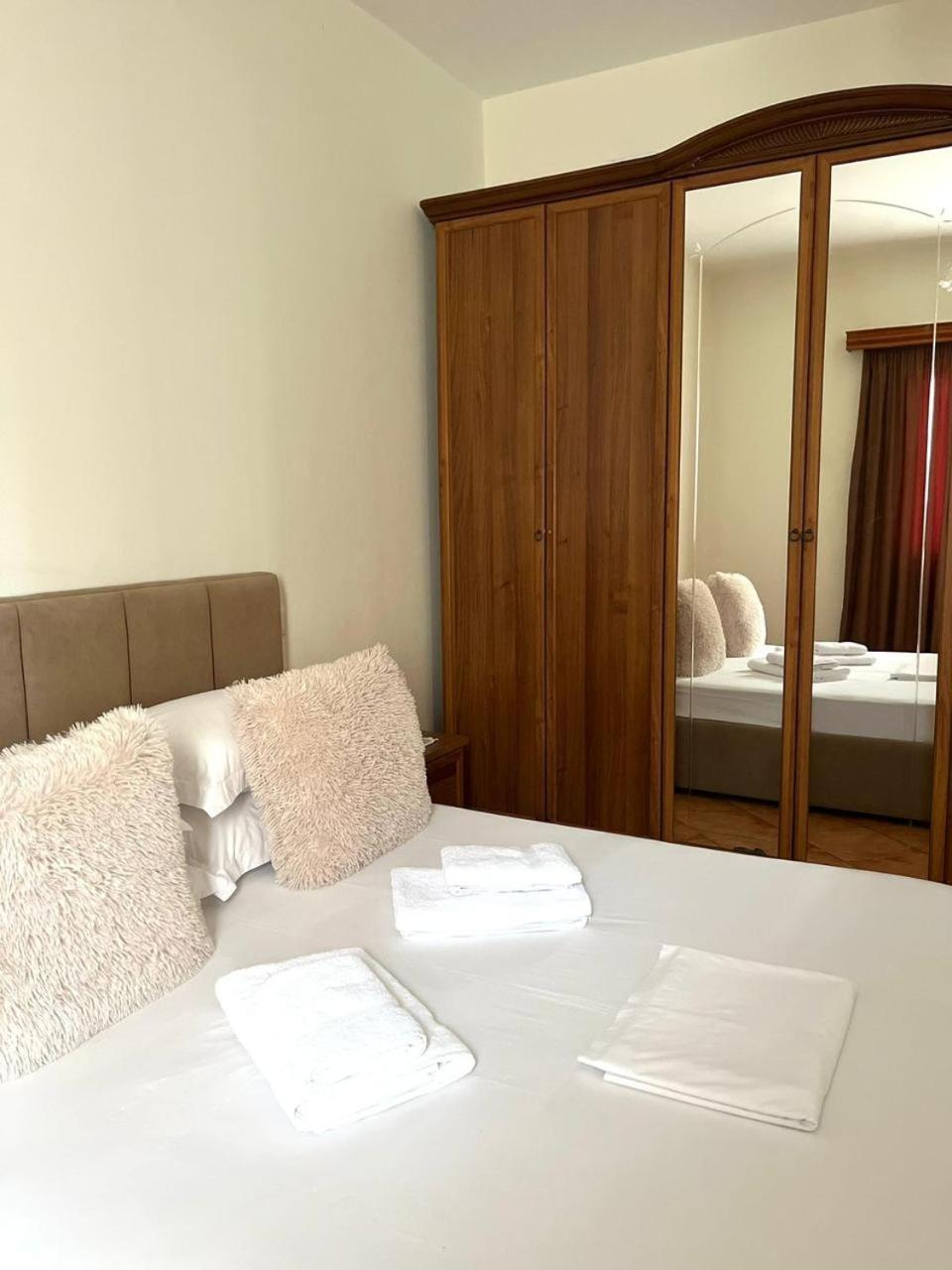 Apartament Iljazi's *